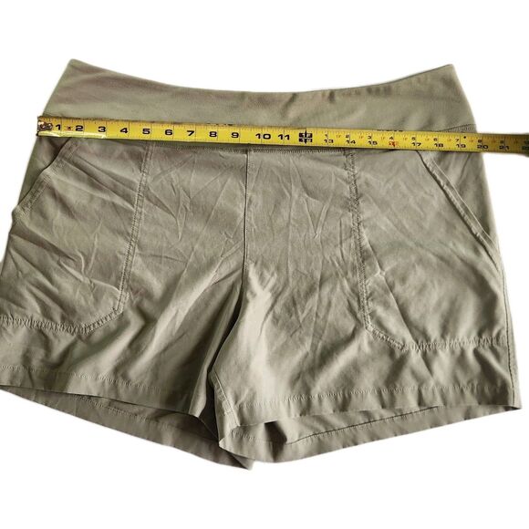 Patagonia Women’s Khaki Hiking Shorts XL – Quick Dry, 4 Pockets, 4” Inseam - Picture 6 of 7